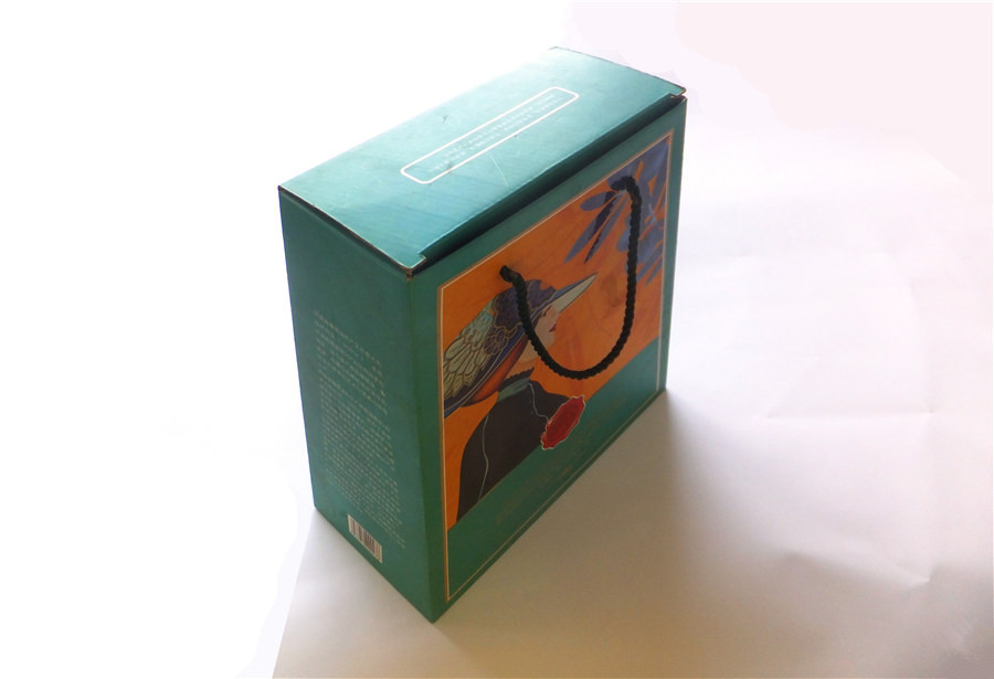 Color Board Box